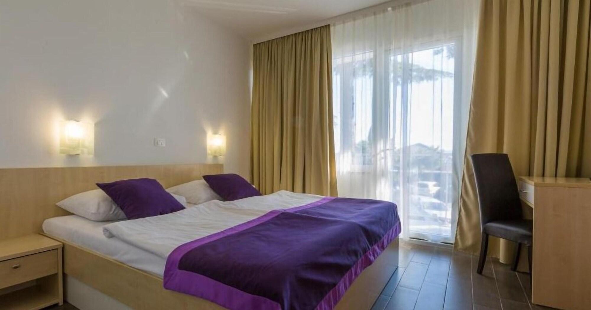 Slaven Hotel