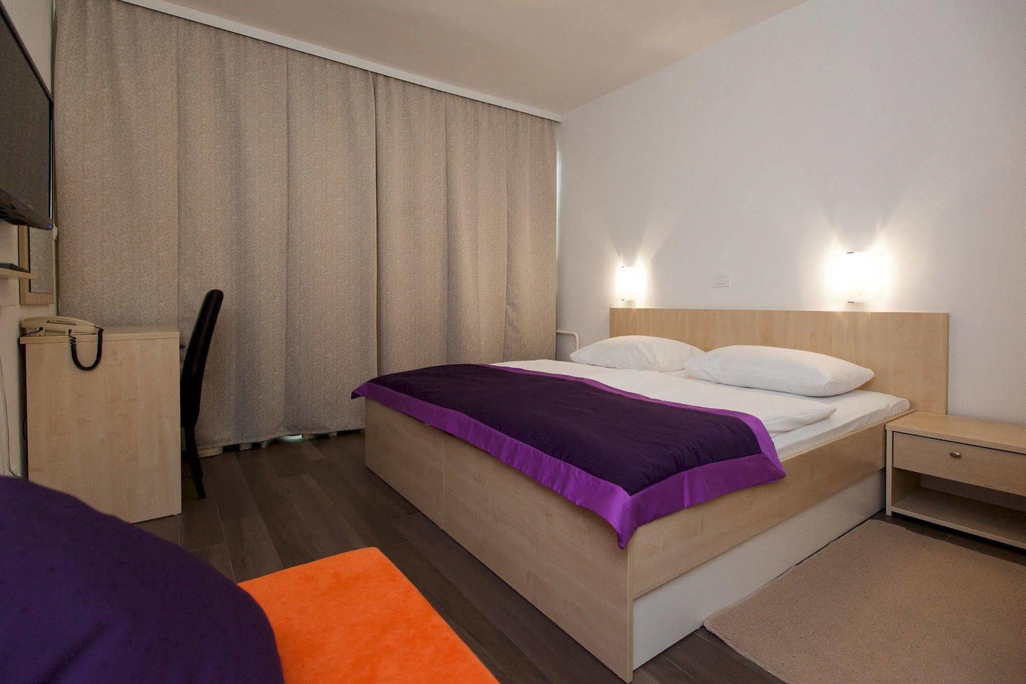 Slaven Hotel